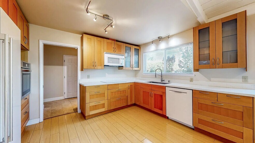 Building Photo - 2220 Boise Ct
