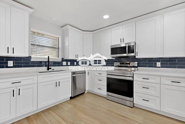 Building Photo - Completely Refreshed Plano Home Ready for ...