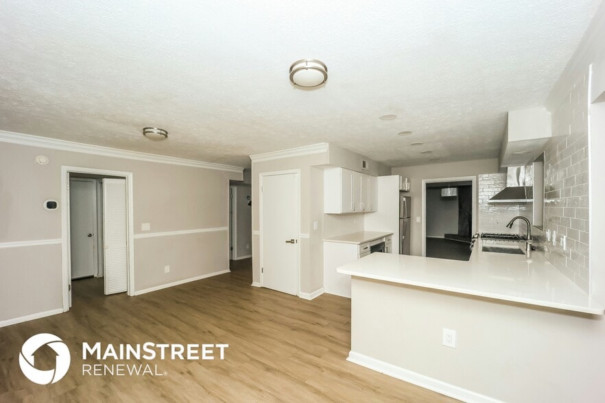 Building Photo - 4433 Woodbank Ln