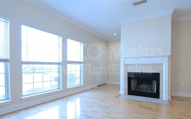 Building Photo - 11624 Tomahawk Creek Pkwy