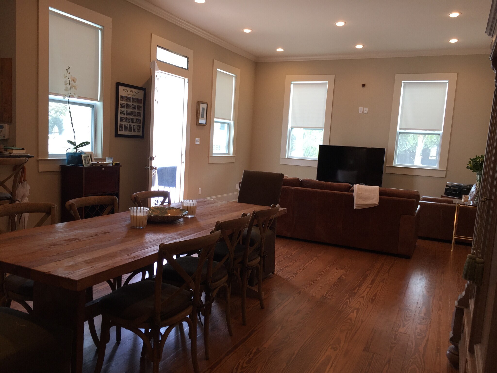 Oversized living/dining - 5415 Danneel St