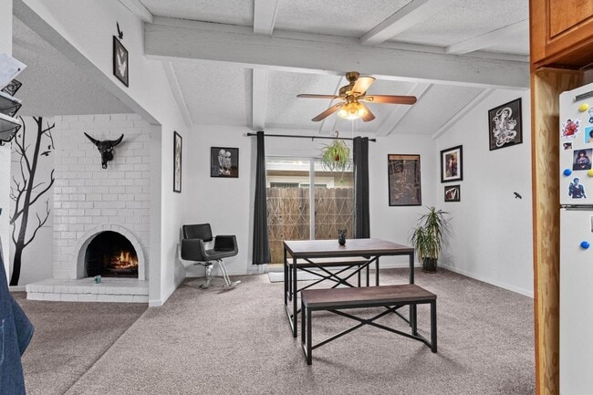 Building Photo - Adorable 2/1 Duplex with Garage!  Cute As A Bug!  PLEASE READ ENTIRE AD FOR VIEWINGS!