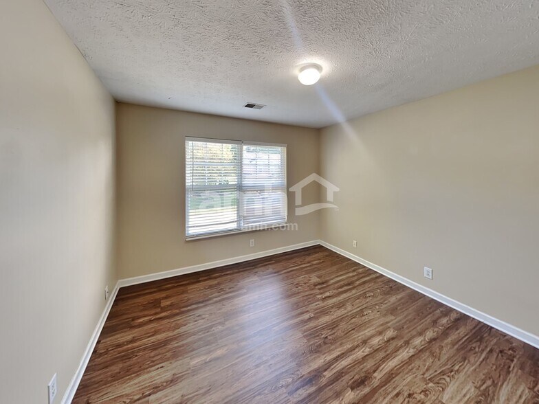 Building Photo - 2869 Paddle Wheel Dr
