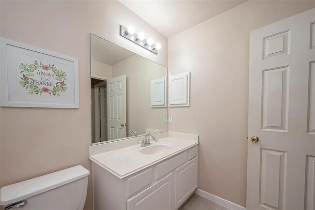 Building Photo - 20519 Westfield Estates Dr