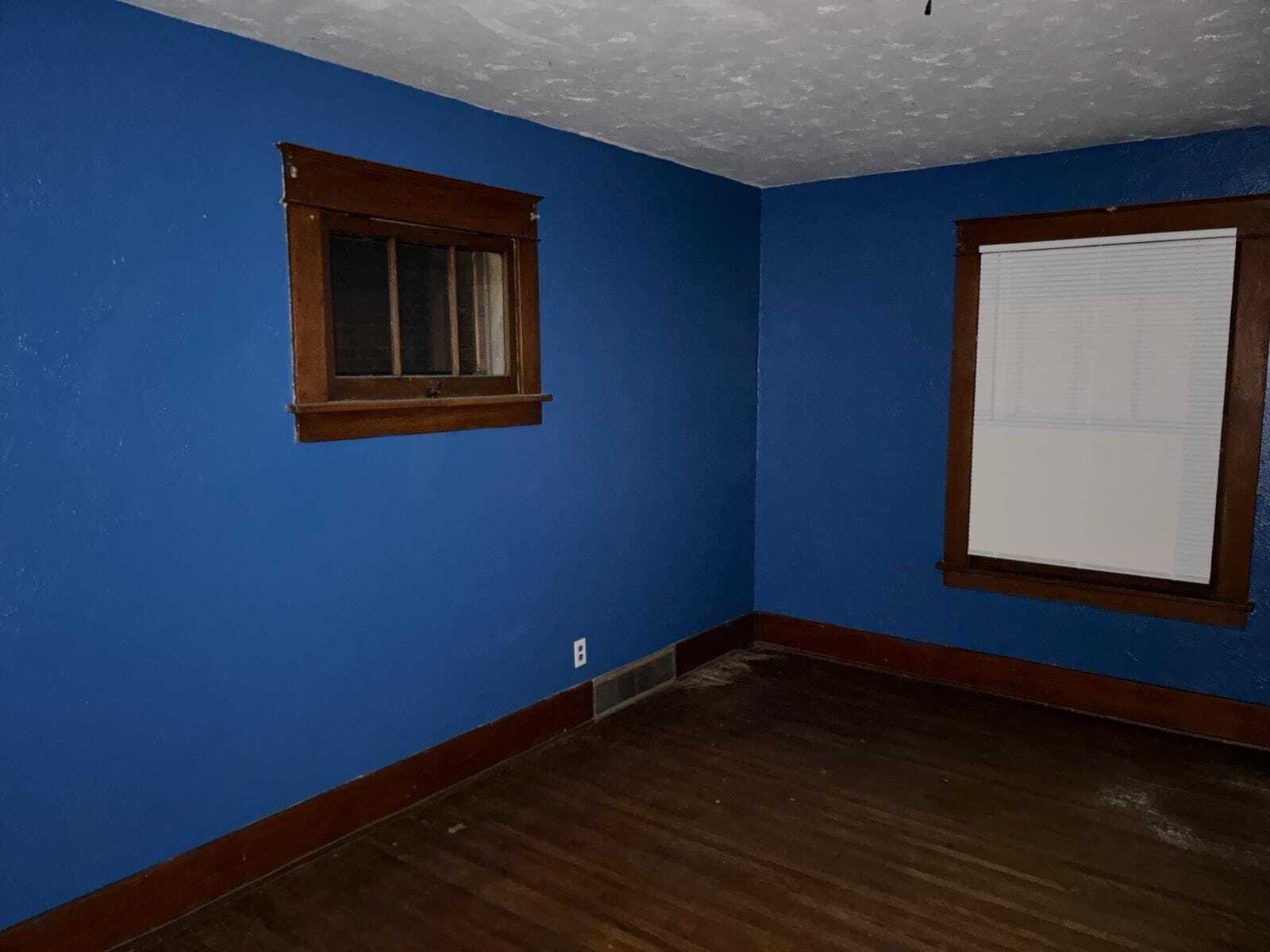 Building Photo - 2743 Niagara St