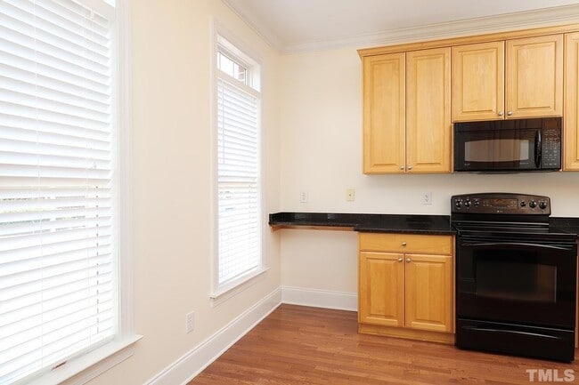 Building Photo - 643 Highpark Lane