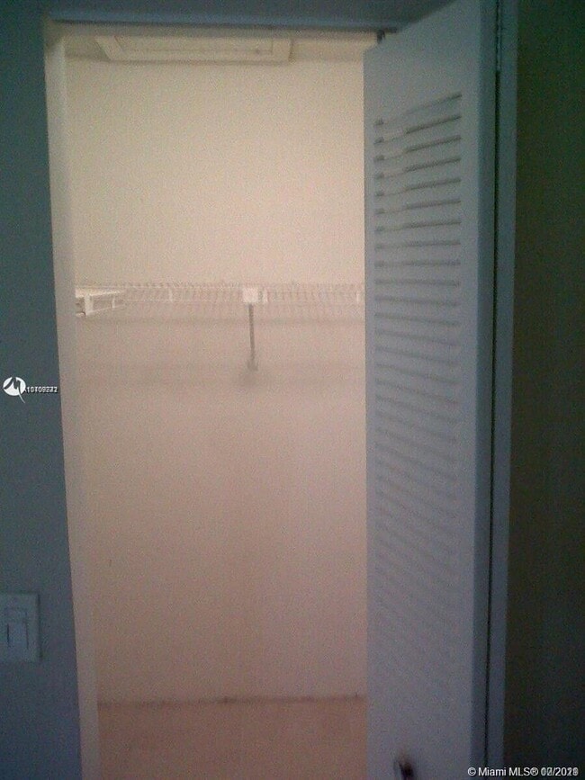 Building Photo - 1239 SW 46th Ave