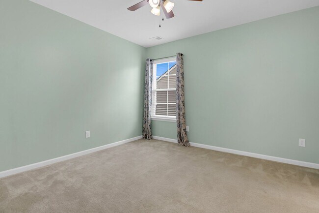 Building Photo - Modern Comfort & Easy Living in Ladson