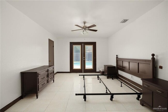 Building Photo - 11 Martin Ave