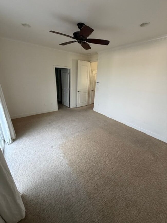 Building Photo - Beautiful home for rent in Atascadero