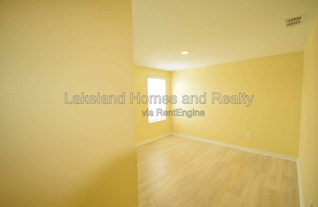 Building Photo - 4060 Radiant Mountain Dr