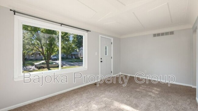 Building Photo - 6703 Campbell St