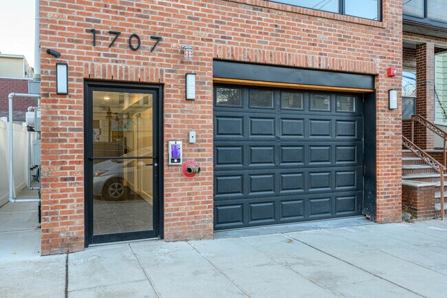 Building Photo - 1707 Palisade Ave