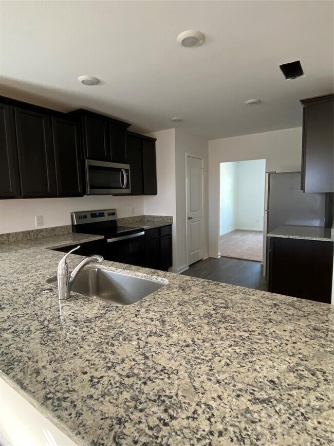 Building Photo - 18308 Speculator Ln