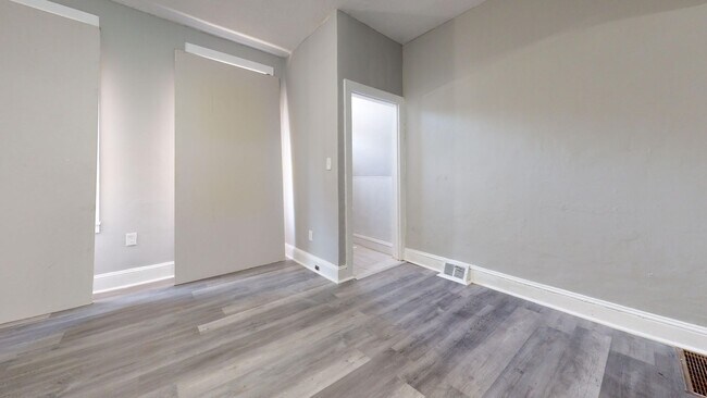 Building Photo - Nice 2Br house with or without voucher