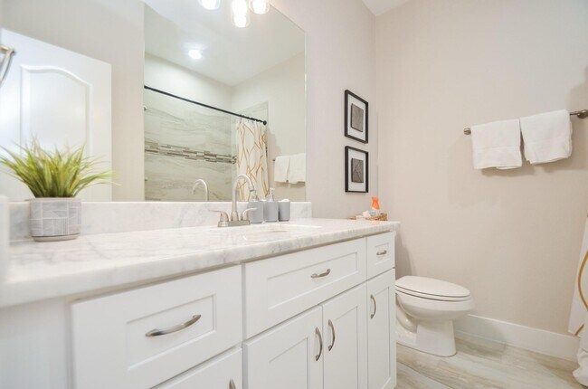 Building Photo - 4511 Reed Rd