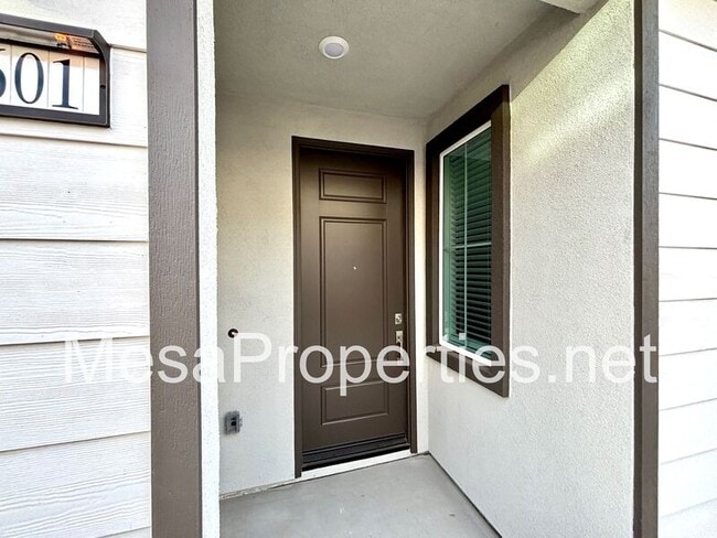 Building Photo - 2601 Cloudview Privado