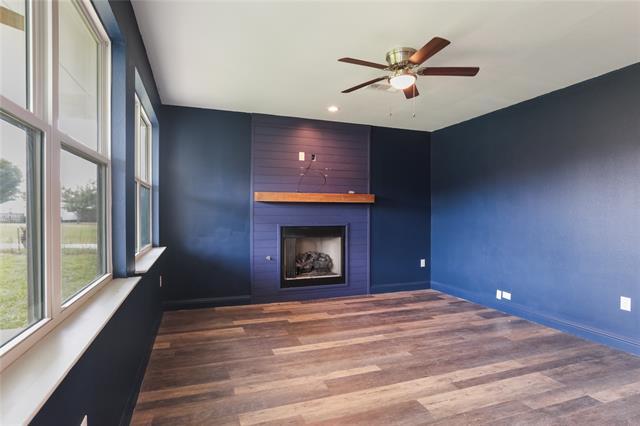 Building Photo - 392 Calle Cedro Dr