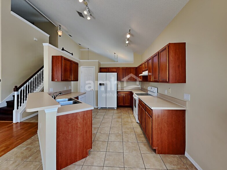 Building Photo - 7009 Cascades Ct