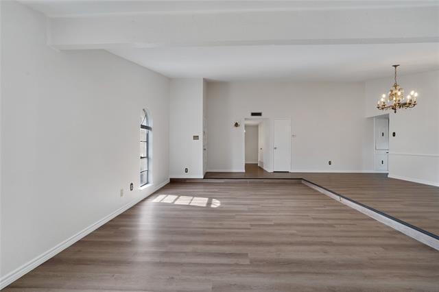 Building Photo - 3021 Pinewood Dr