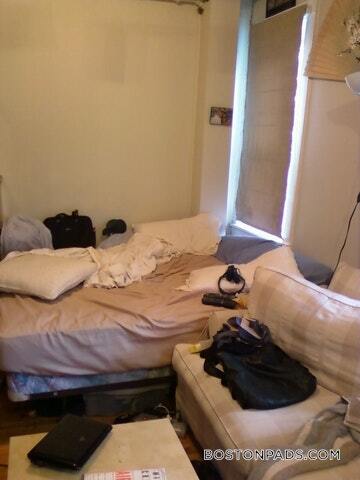 Building Photo - 435 Hanover St