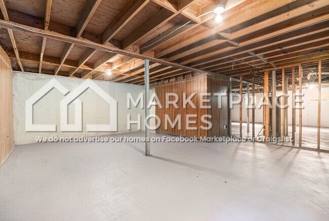 Building Photo - 3004 Twelve Oaks Cir