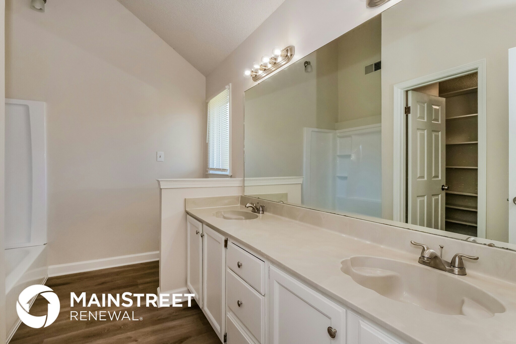 Building Photo - 4709 Valene Cir