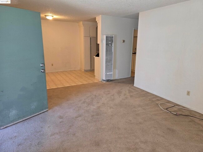 Building Photo - 164 E Trident Dr