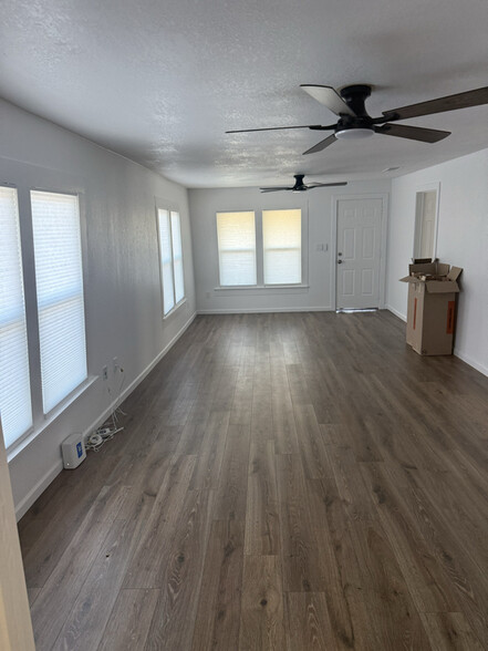 Building Photo - 2603 Ross Ave