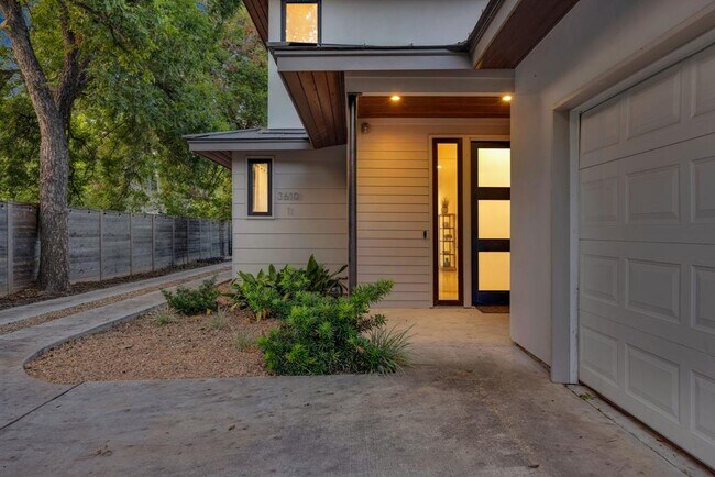 Building Photo - 3610 Thompson St