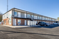 Building Photo - Studio 622