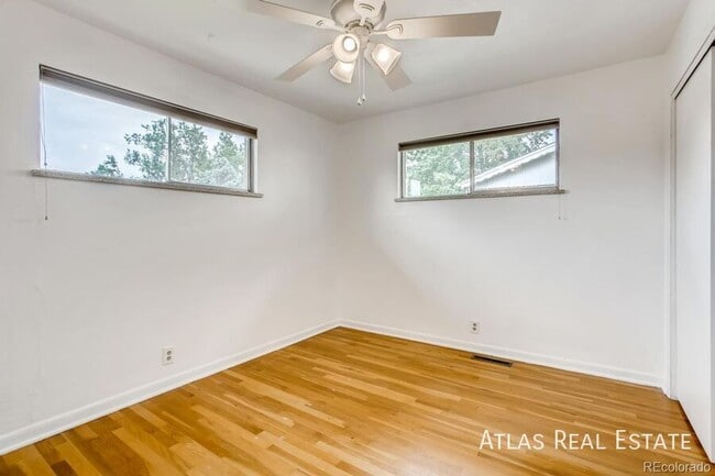 Building Photo - 1304 W Crestline-