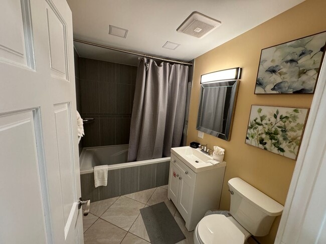 Building Photo - MOVE IN READY!!!!