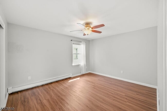 Building Photo - 40 N Middaugh St