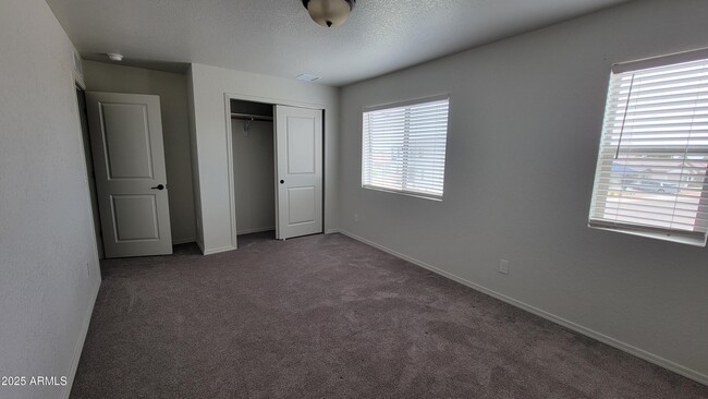Building Photo - 1834 Brookshire Dr