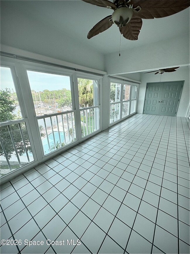 Building Photo - 905 N Harbor City Blvd