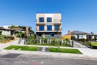 Building Photo - 1330 S Longwood Ave