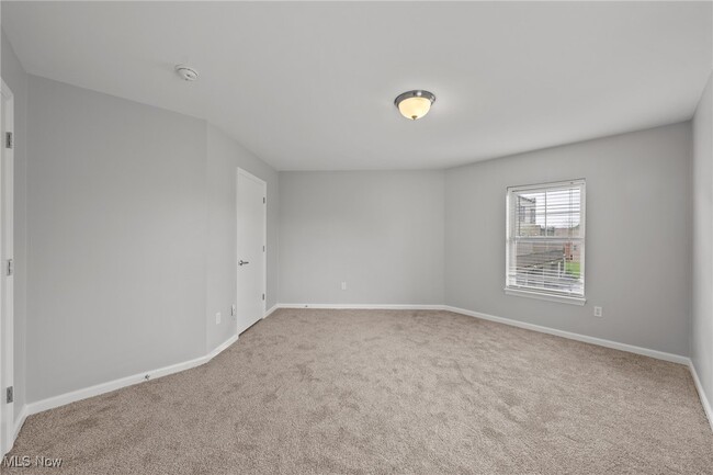 Building Photo - 3219 Euclid Heights Blvd