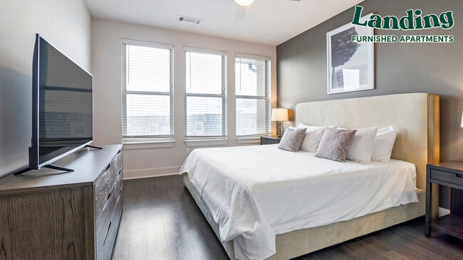 Building Photo - 501 Summit Blvd