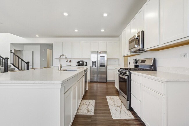 Building Photo - 16117 S Longcommon Ln