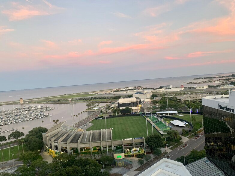 Building Photo - 175 1st St S