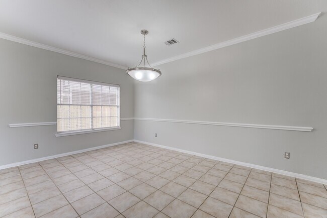 Building Photo - 12415 Silversmine Dr