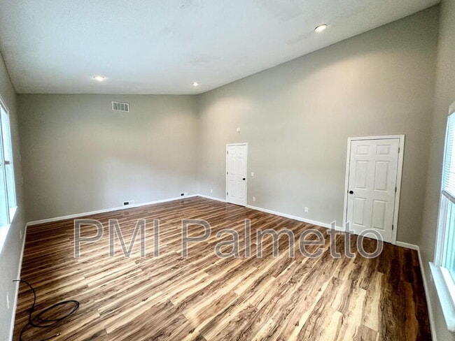 Building Photo - 948 Wateree Blvd
