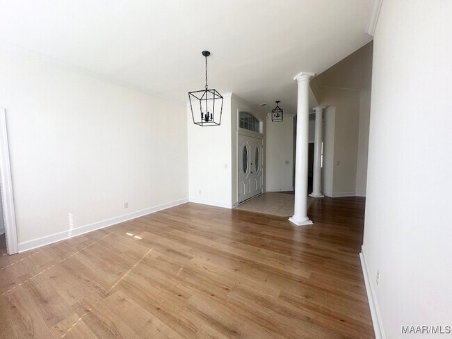 Building Photo - 8530 Carillion Pl