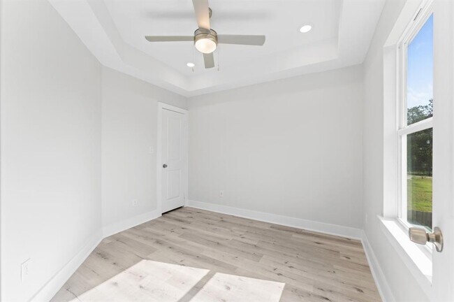 Building Photo - 7407 Cora St