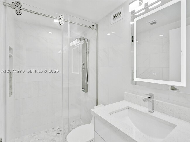 Building Photo - 2501 S Ocean Dr