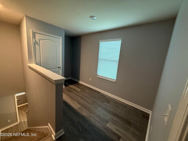 Building Photo - 8574 Newnan Lk Dr