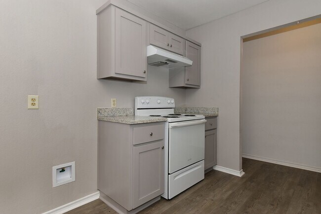 Building Photo - 4008 Templeton St