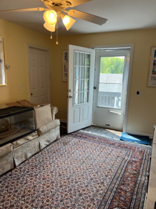 Building Photo - 427 Birdsall Dr