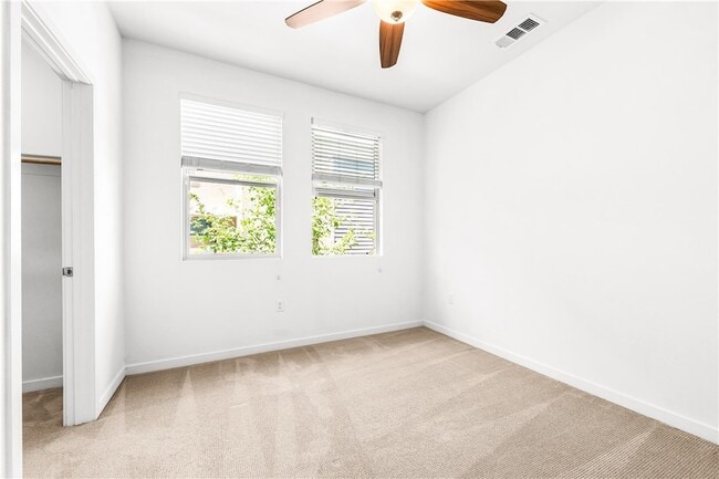 Building Photo - 706 Colorado Cir